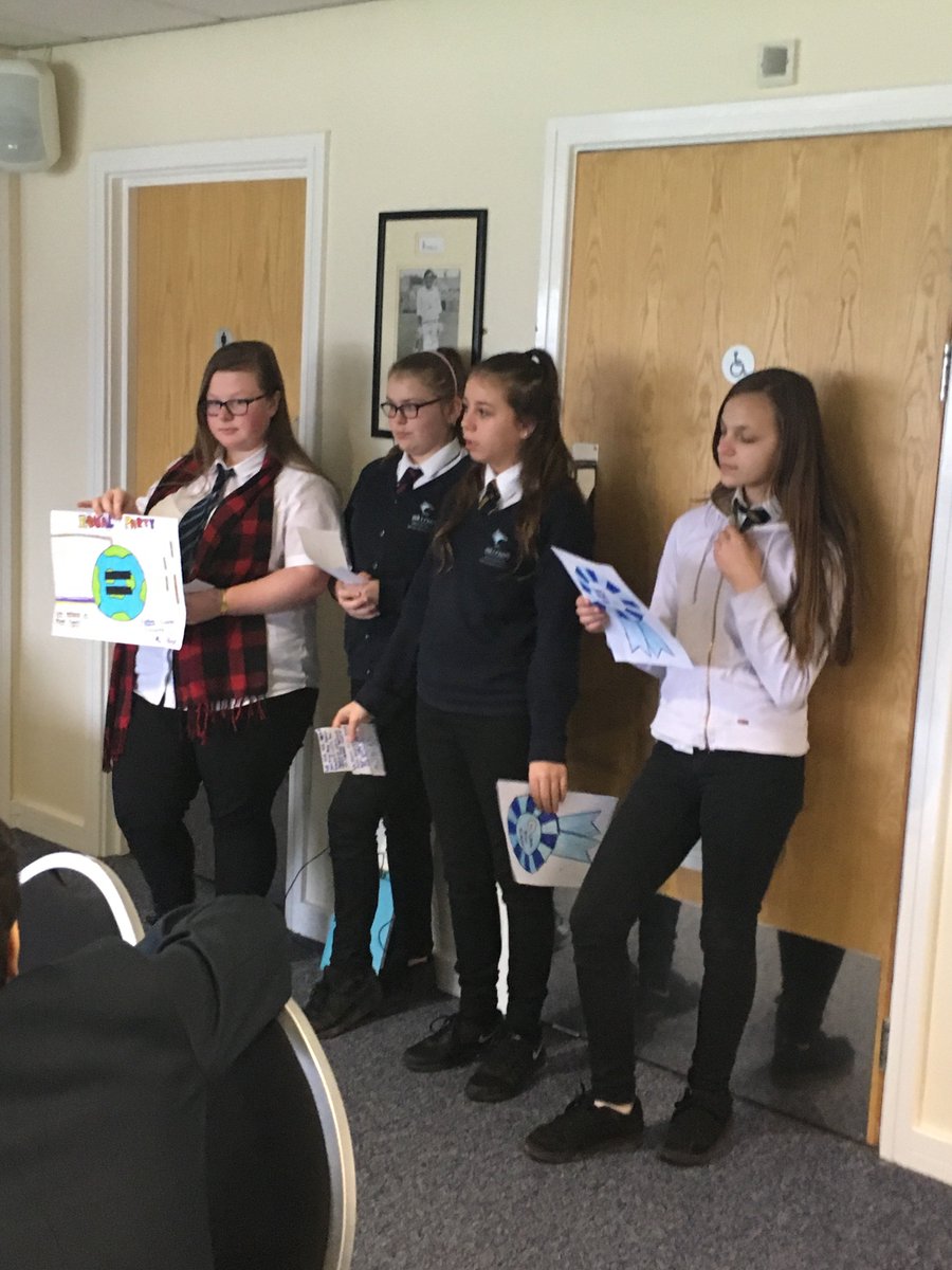Louiseparry14's tweet photo. Brilliant work from year 9 today at SWALEC stadium. #proudteachers@WillowsMrNorman @willowshigh https://t.co/Gy7KMjVFLY