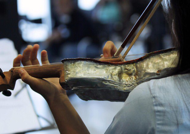 I sogni grazie alla musica rinasce nei posti più impensati <a href="/UNICEF_Italia/">UNICEF Italia</a> ❤ #sanremo2017 #paraguay #OrquestraDeInstrumentosReciclados