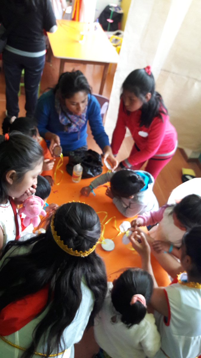 ginopes's tweet photo. Así se vive la #ECV2017 en la iglesia de Culto Joven de #EspinarA https://t.co/3OT1SBzM4r