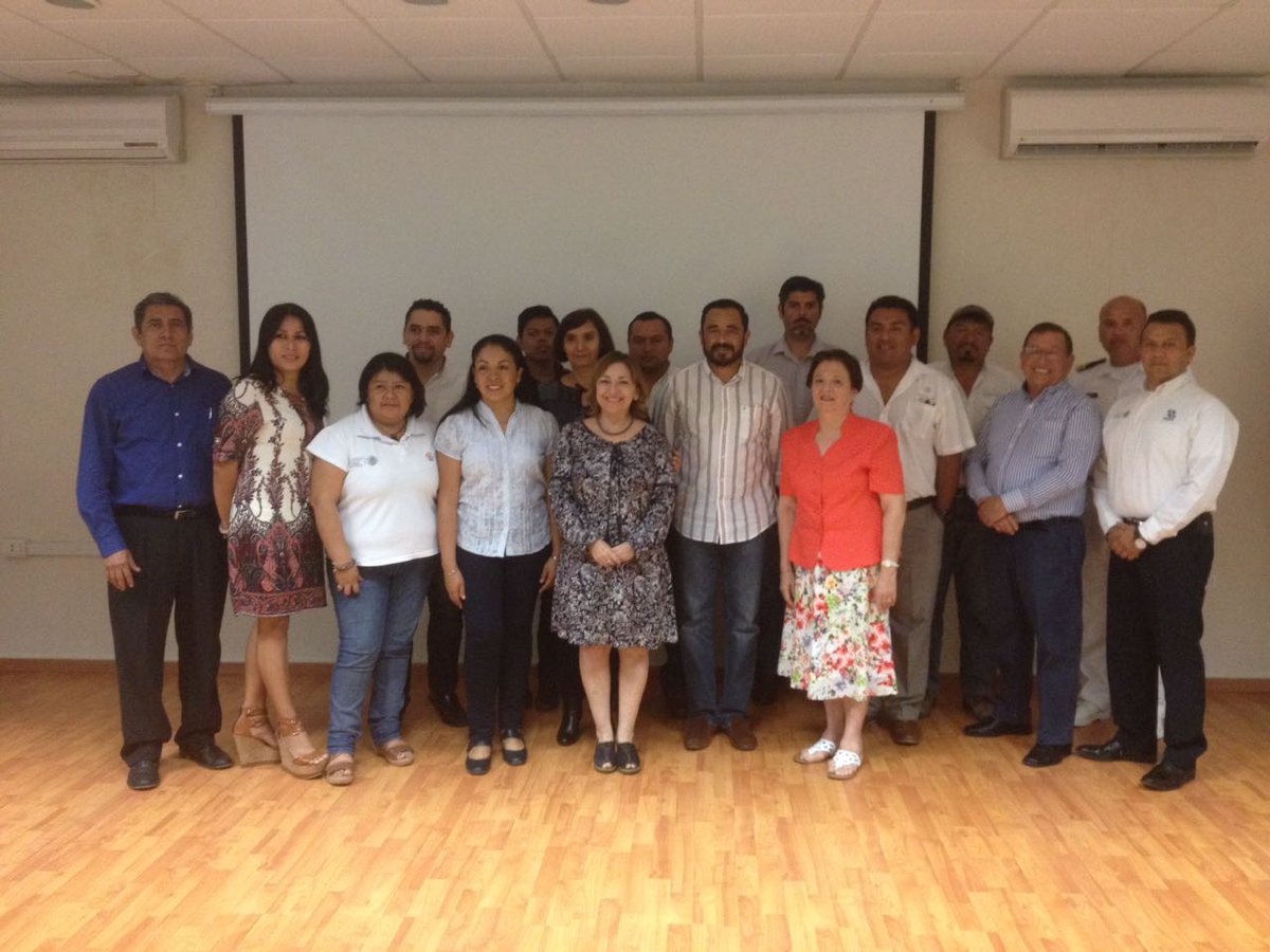 YUUMKAAX_UACAM's tweet photo. Presenta nuestra Coordinadora General la Mtra. @MiriamSahagunAr informe de actividades de su gestión como presidente del #CECAEC #Campeche 🍃 https://t.co/XvjhhNS7Pn