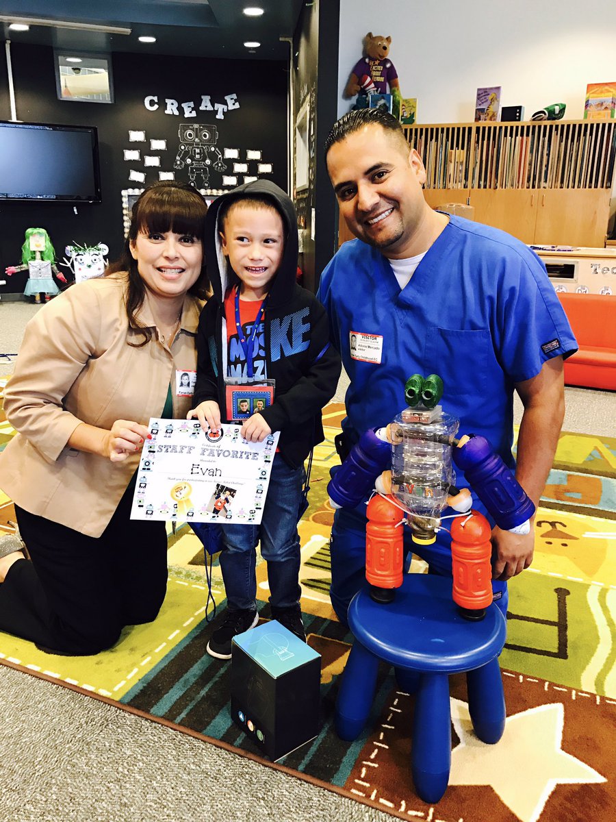 FariasLounge's tweet photo. Congratulations to all of our #FariasRobotChallenge participants! Thanks to ABC Dental for providing us with goodies! Thank you parents!💕👏🏼 https://t.co/2xqDoJ6FOl