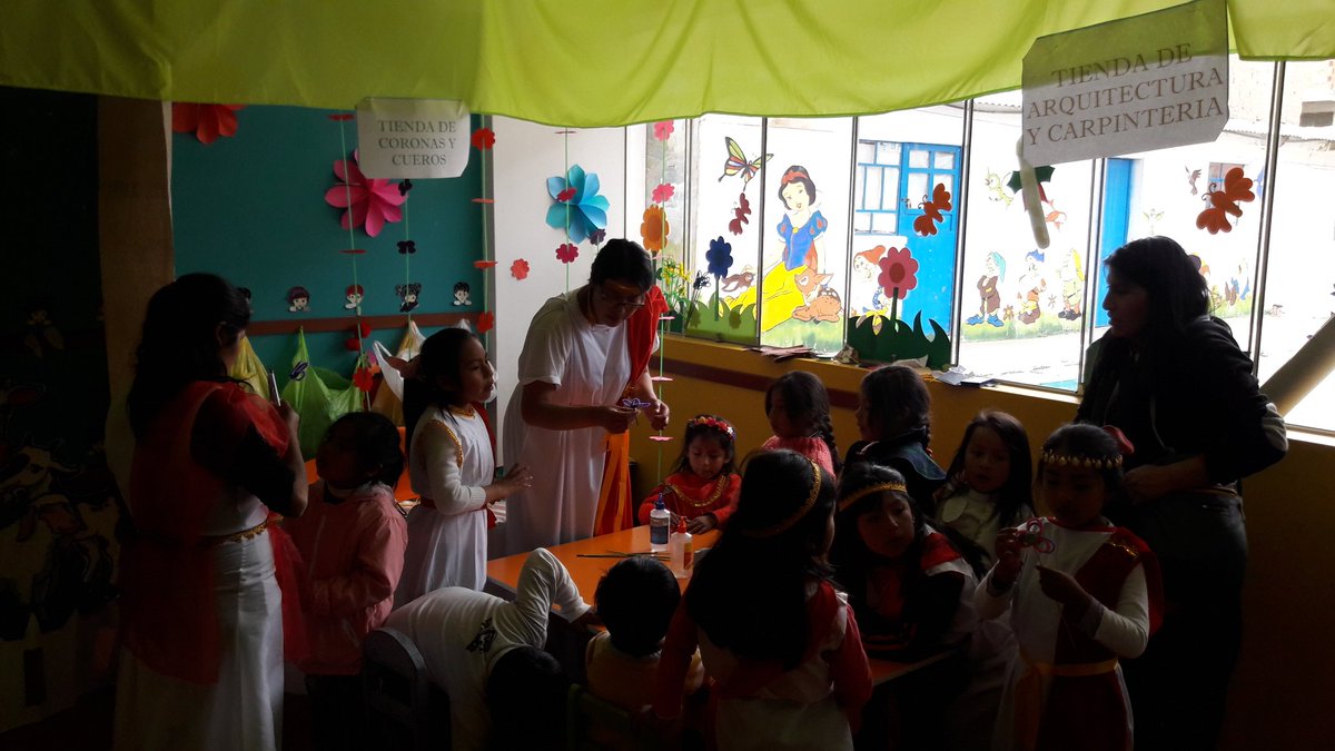 ginopes's tweet photo. La #ECV2017 de la iglesia adventista Culto Joven #EspinarA presenta a los niños la clase temática "Roma, Pablo y los primeros cristianos" https://t.co/HbZE59hTg7