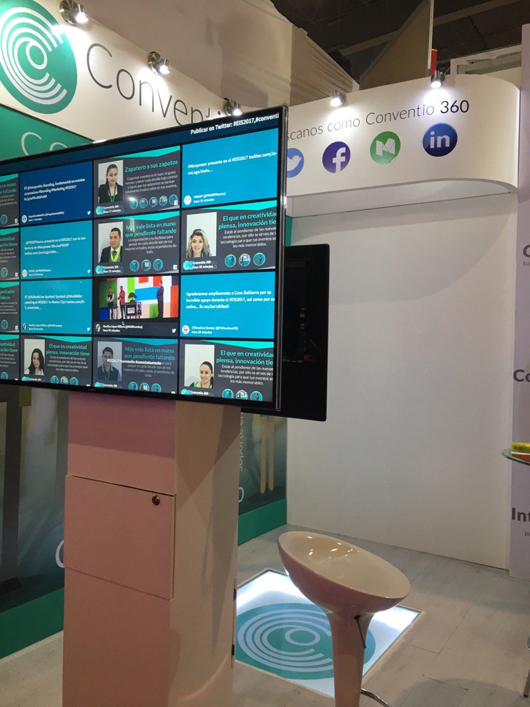 steph_jaz's tweet photo. #conventio https://t.co/sXRXN1pyhQ