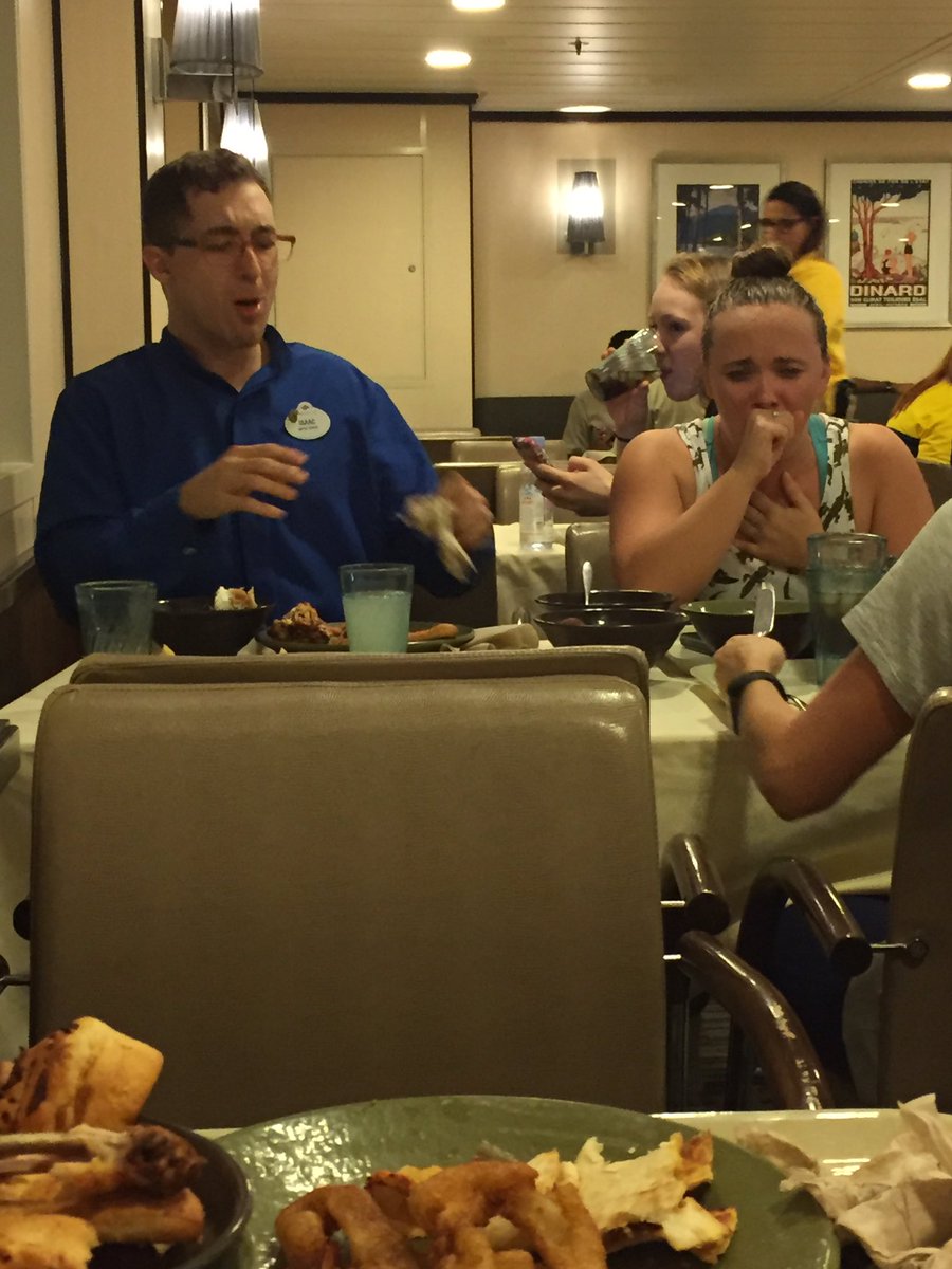 mgable35's tweet photo. Incase you wanted to see what it's like to eat the food I eat on the ship #shiplife #crewmess https://t.co/jEq9p8DO6I
