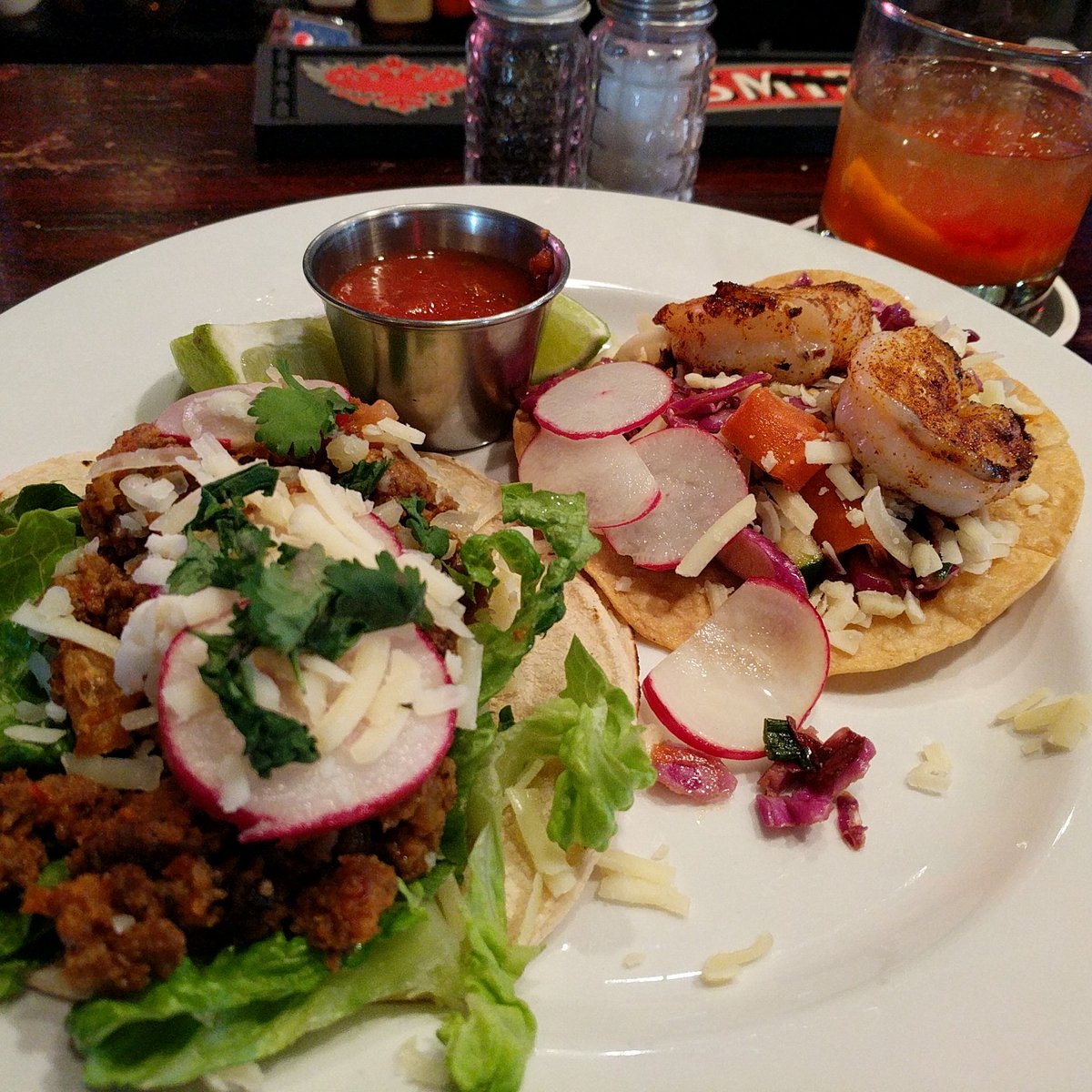 johnfulwider's tweet image. I &amp;lt;3 @LnkLeadbelly more and more each day. Generous portions on the street tacos. #firstdinner #eatlocal