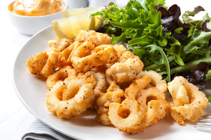 Dining with friends? Our delicious appetizers such as calamari and stuffed mushrooms are great for sharing!