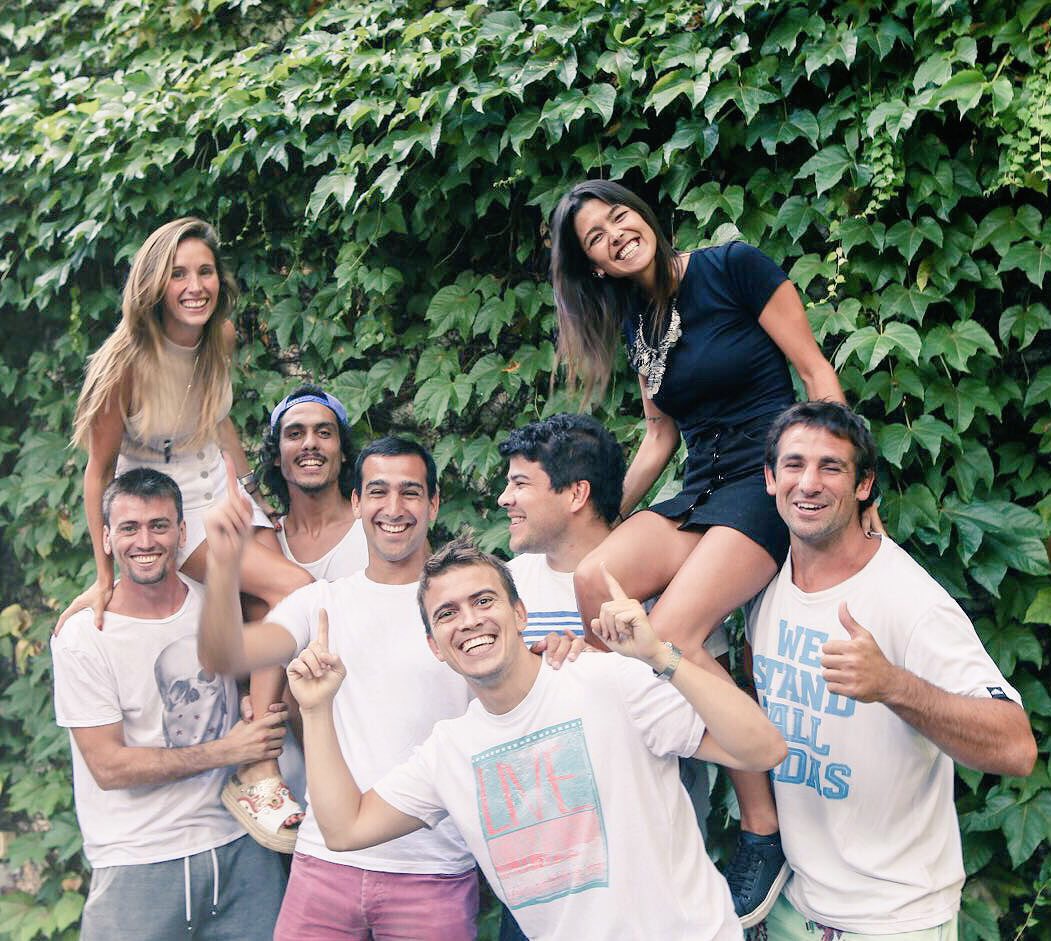 LosBonnitos's tweet photo. Hoy es un día muy importante!🙌🏼💥🎊 Los esperamos a todos en VITA para despedir a @isabullrich 👸🏼 y darle la bienvenida a @AgusKeena 👸🏻 https://t.co/Eym4eonzmU
