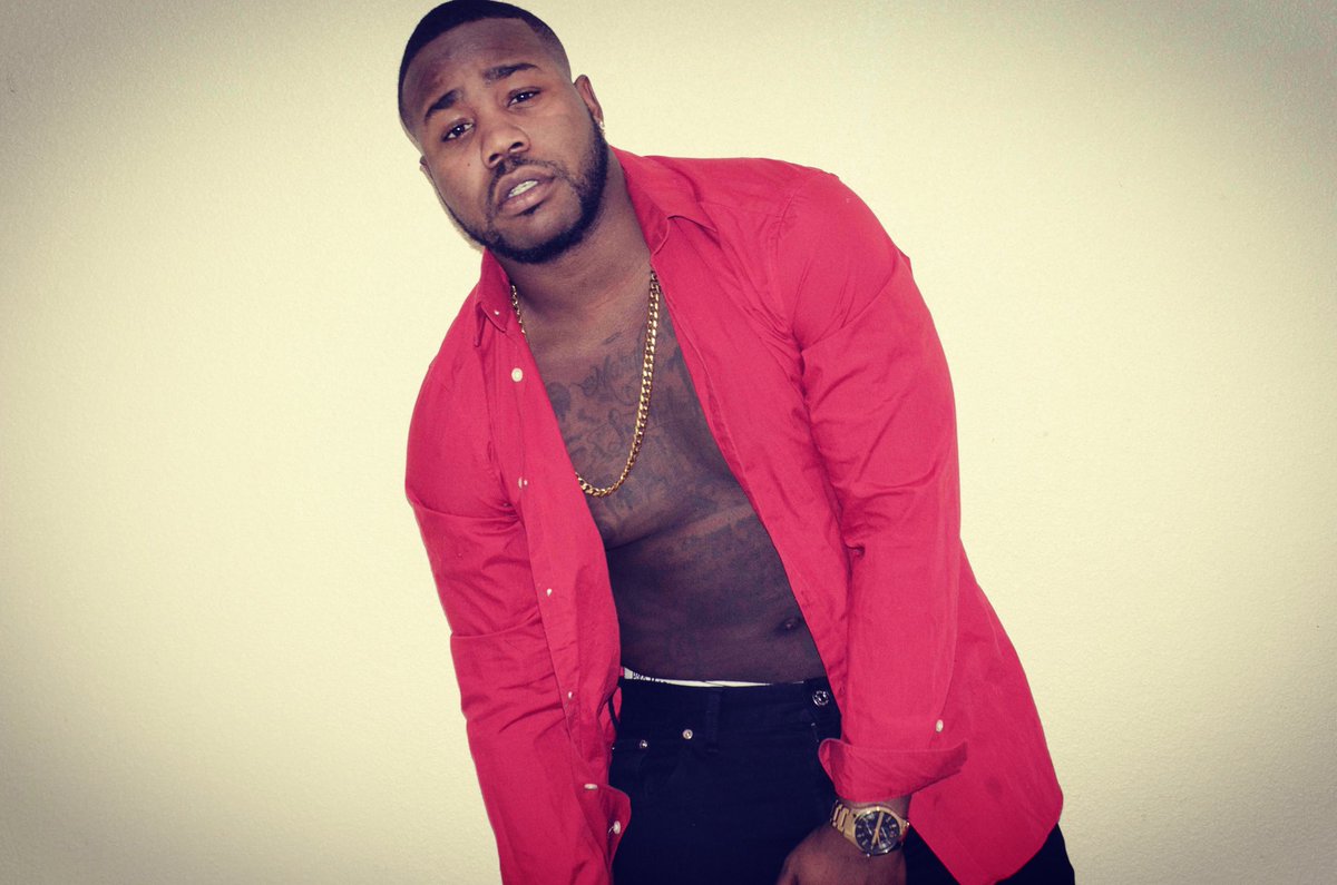 sircharlielove's tweet photo. Tonight Come take a shot of the L❤️VE Potion 🍷@ live ultra lounge ! #partybus2live Pre Game starts @ 10:30 Bus Departs @ 11:15 Ladies Ride 🆓 https://t.co/77CfFRNDXR