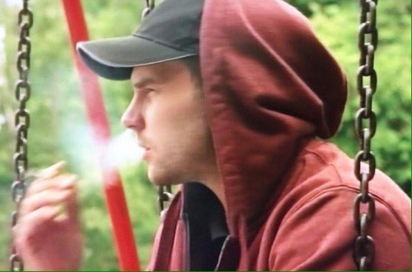 FansRobron's tweet image. IM SORRY BUT I SAW THIS ON INSTA. LOOK!!! DANNY SMOKING IS MY GUILTY PLEASURE. I NEED TO SEE IT NOW!!! 😍😍😍 #DannyMiller