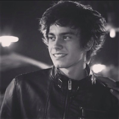 lovesxvignaedo's tweet photo. Agustin Bernasconi 
🎆RT si te cae bien, MG si no🎆 https://t.co/8zvpcvsRZb