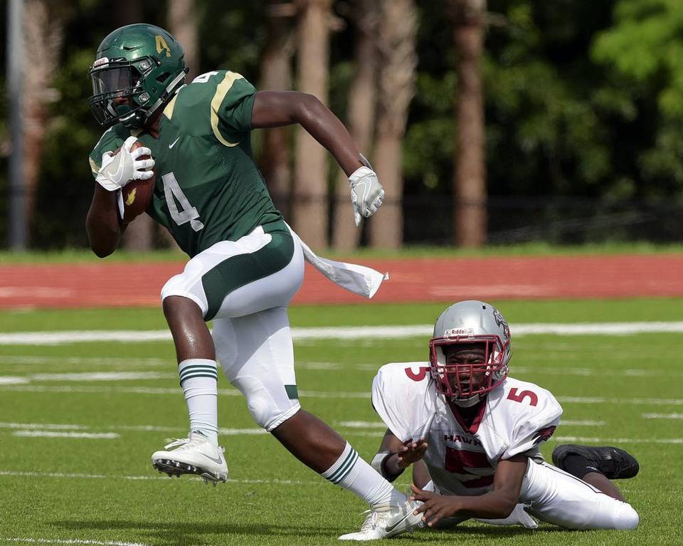 DBWilson2's tweet photo. ICYMI: @SSESFalcons senior @JMurrell_ committed to @StetsonFootball yesterday. #varsity247 https://t.co/1Arq67Fuem https://t.co/Y1OsuHyUYB