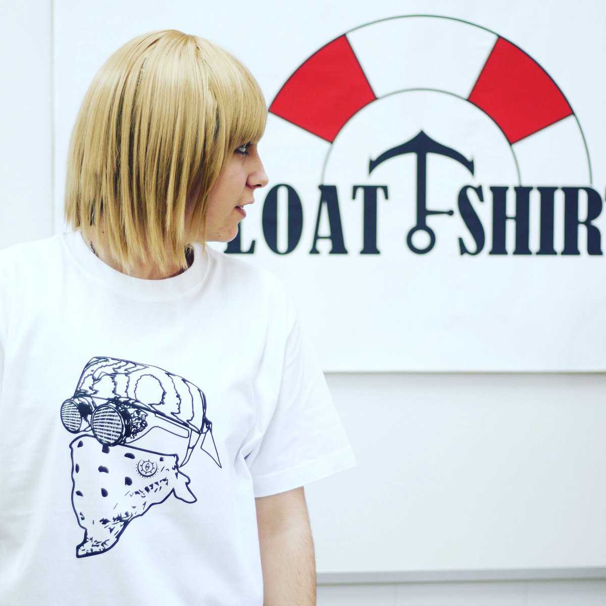 ShirtsFloat's tweet image. ¡¡Uno de nuestros diseños junto a @Flan_DeHuevo!!
