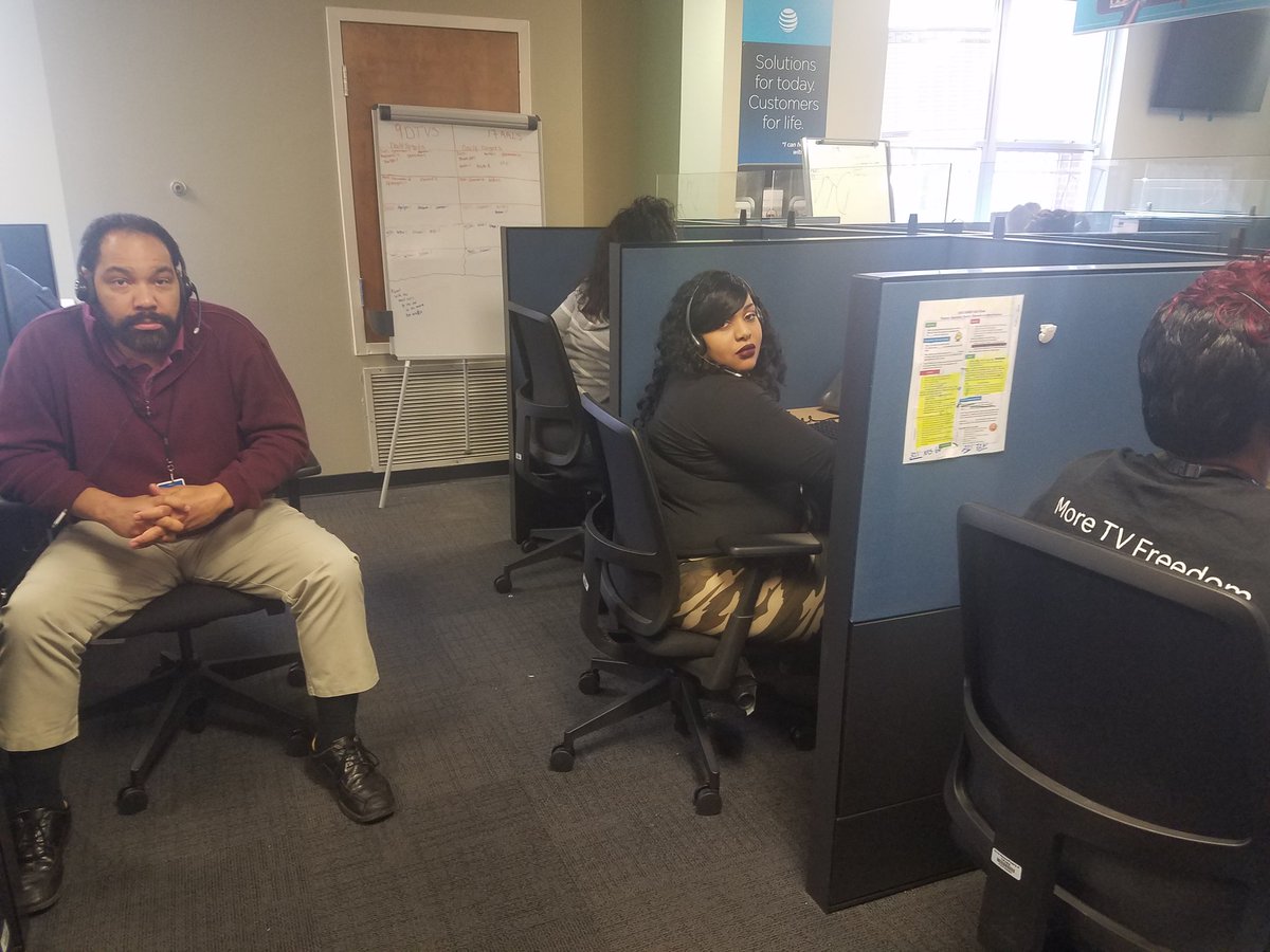 SHVACCM's tweet photo. Tyrone makes closing the sale on 2 DTVs look easy!! https://t.co/g7vzkLEnou