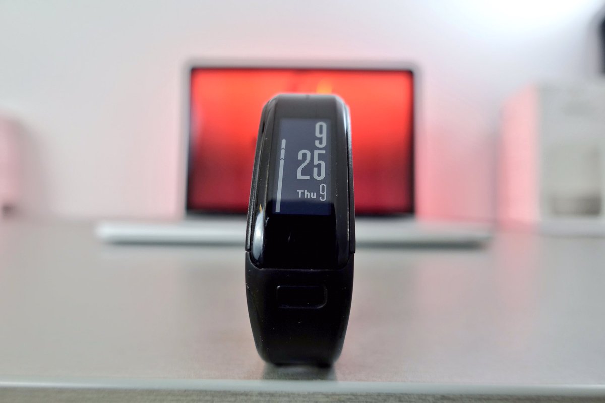 anand_network's tweet photo. Small. Rugged. Brilliant. VivoSmart HR review! #tech #wearables https://t.co/v7sfVPlgyR https://t.co/FkIJLi9UPb
