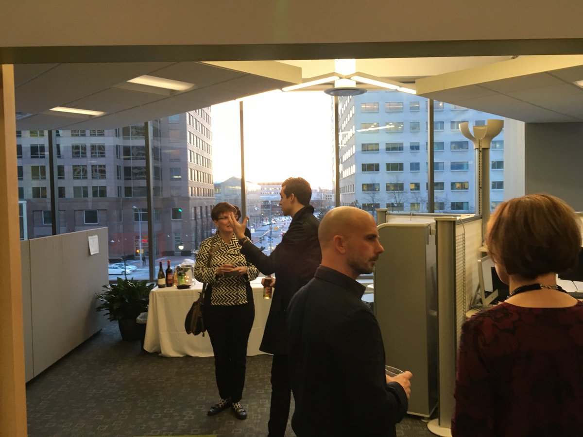 2ndAveLearning's tweet image. Let the festivities begin! We’re excited to host friends, family and partners at our new space @tower280