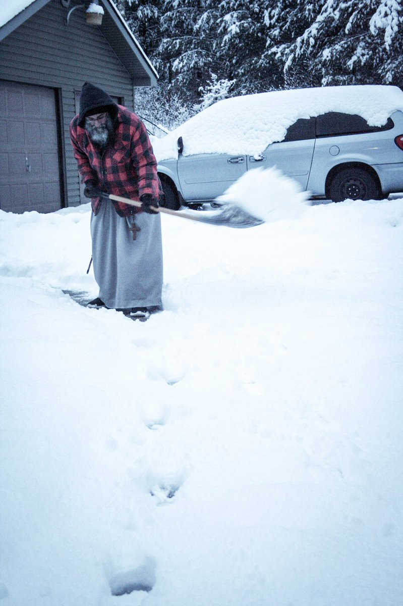 CFR_Franciscans's tweet photo. #blizzard2017 #FriarFun
#snow #thundersnow
#franciscansistersoftherenewal https://t.co/KyGtyWAIBJ