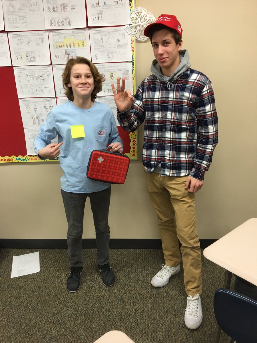 Quinn5Casey's tweet photo. Career Day 👨‍⚕️ @lakerspirit2017 https://t.co/o9k6cdzS6e
