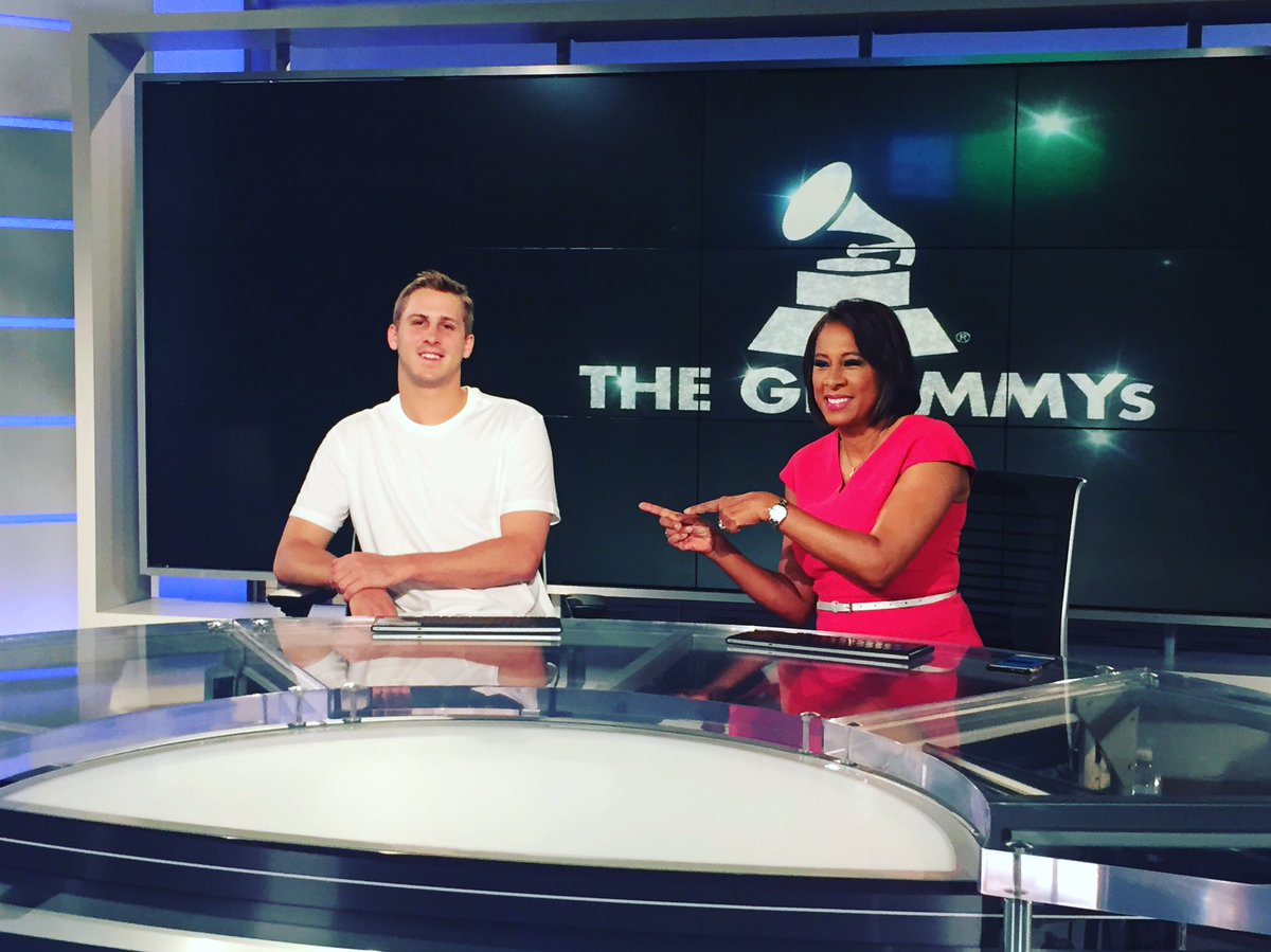 Cbs Los Angeles On Twitter Looking Good Behind That News Desk Jaredgoff16 Maybe Anchoring Is In Your Future Ramson2 Mobsquad