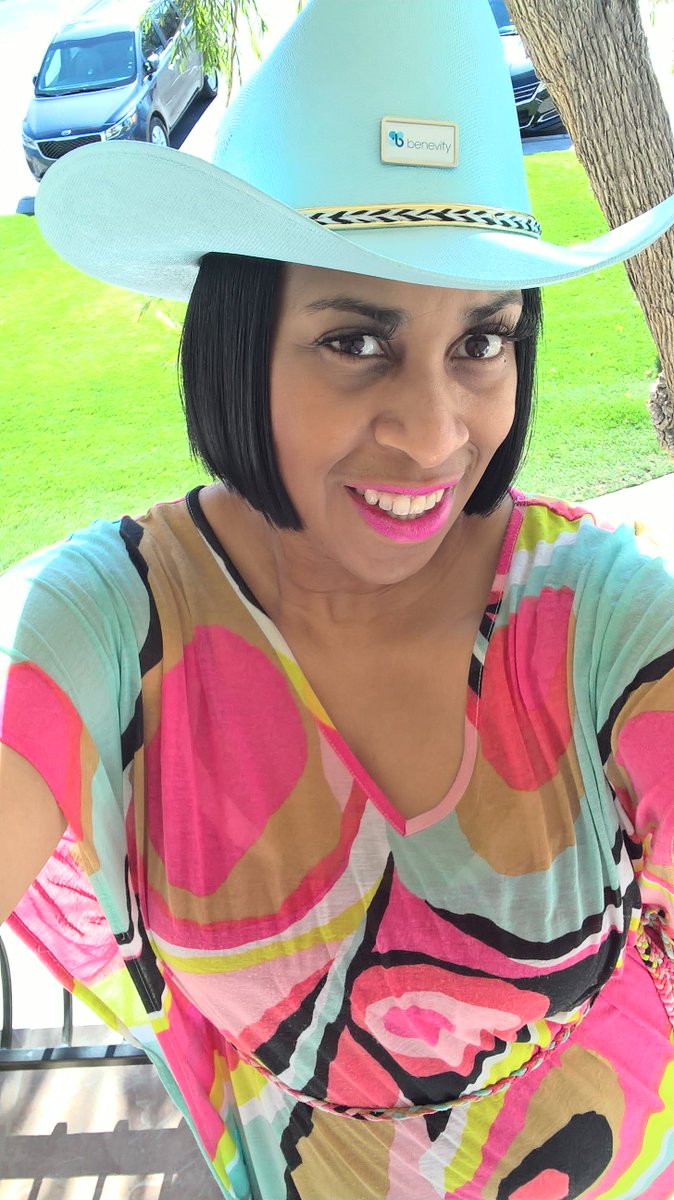 lashgotgame's tweet photo. .@benevity thank you for acknowledging our culture of giving. We will wear this hat proudly. #2017GM @msphilanthropic ❤ https://t.co/A3IeXdc4Pj