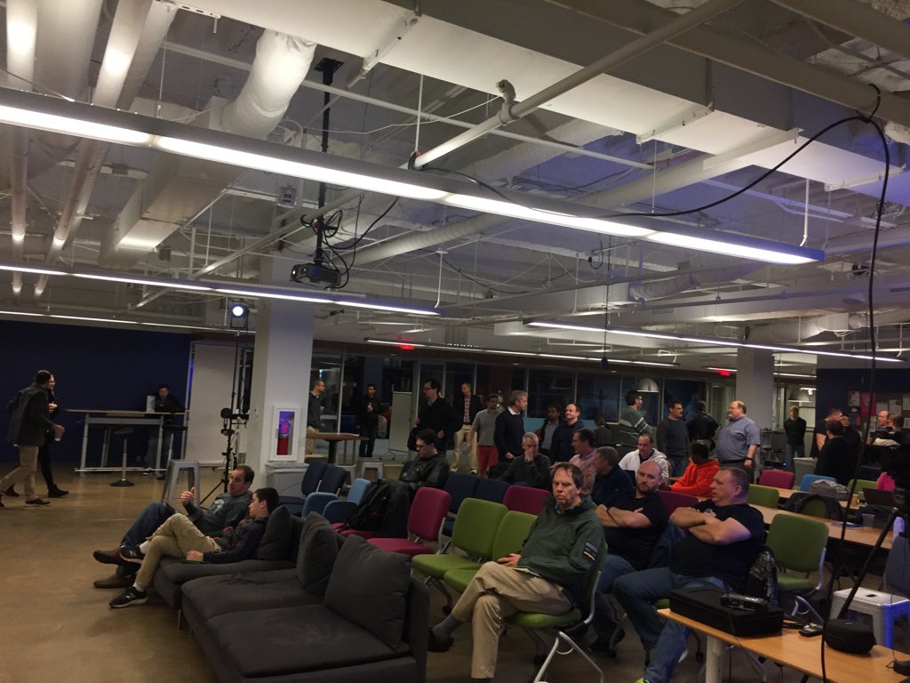 adrianpomilio's tweet photo. Getting close to my last #drones and #javascript at #trilug tonight https://t.co/tjC55pjG71