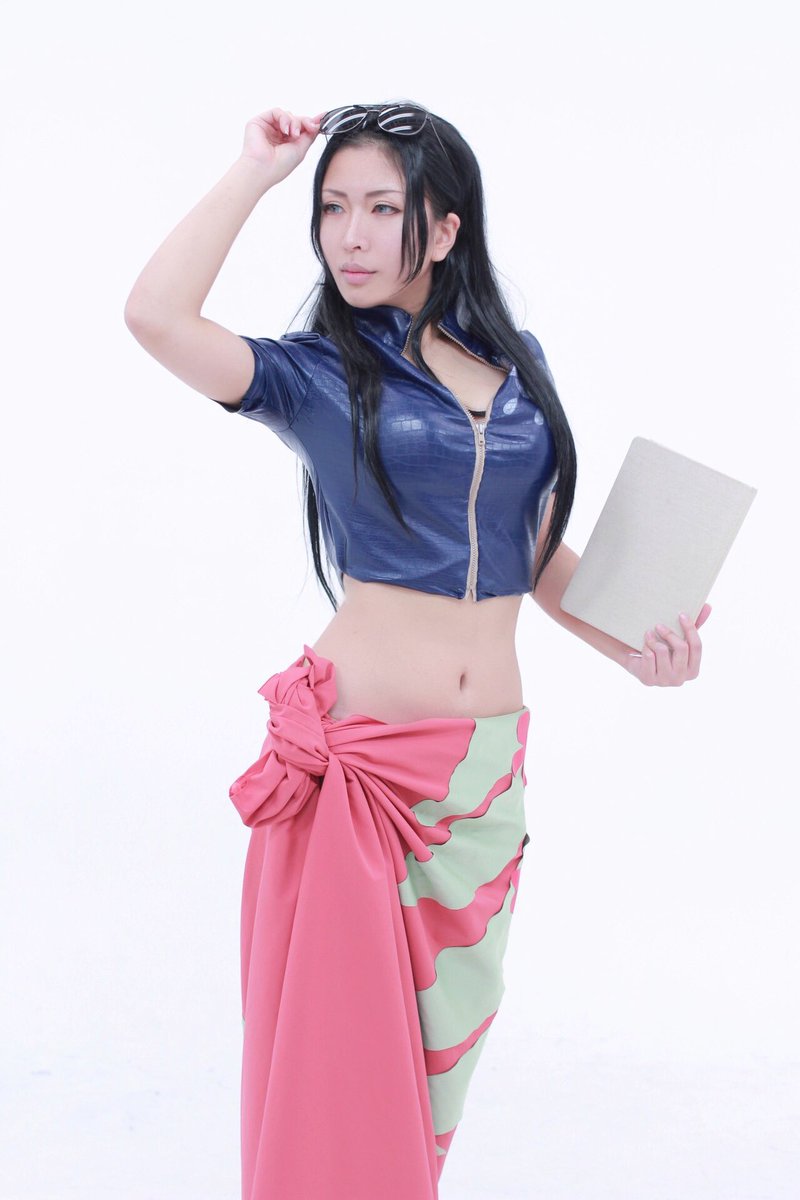 さこん ୭ 6周年おめでとう Sur Twitter One Piece ニコロビン コスプレ 初出し ずっとやりたかったから拾ってもらえて本当感謝 そして例猫さんのお写真まじ綺麗だし盛れ盛れ サンジとの写真も可愛いのたくさんあるからまたあとであげ Photo 玲猫さん