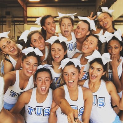 ursulinevcheer's tweet photo. #NewProfilePic https://t.co/KaFYL1omZ4