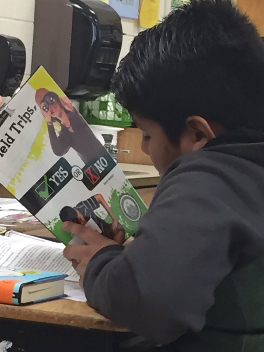 Sedgefield ES EC support and core strong. Students expressions speak loud! We LOVE to read! #ARCPD <a href="/AmericanReading/">American Reading</a>