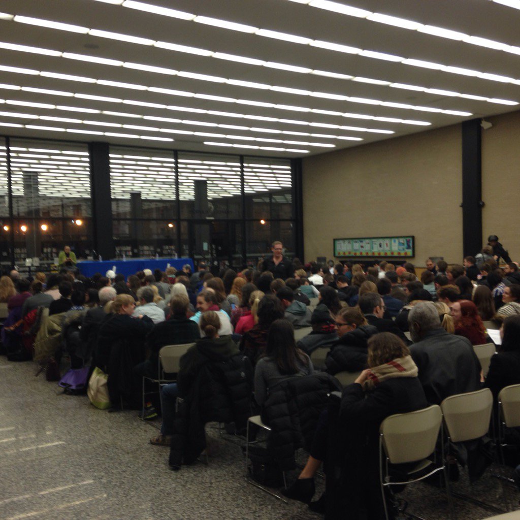 dcpl's tweet image. It&apos;s a packed house at #mlklibrary for &quot;Tackling Islamophobia&quot;. Can&apos;t make it? Watch live at facebook.com/dclibrary/vide…