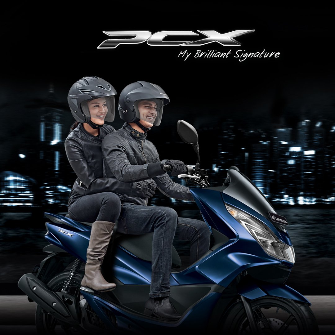 welovehonda's tweet photo. Comfort, kata itu yg cocok untuk mewakili riding position #AllNewPCX . Karena posisi jok dan kaki yang lebih lebar. https://t.co/VVawfE9uVP https://t.co/yGd7S9W5qL