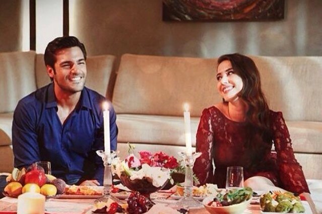 faarheza_laa's tweet photo. 😘😘😘 @SerkanCayoglu @ozgecangurel https://t.co/yHhFtdzLwo