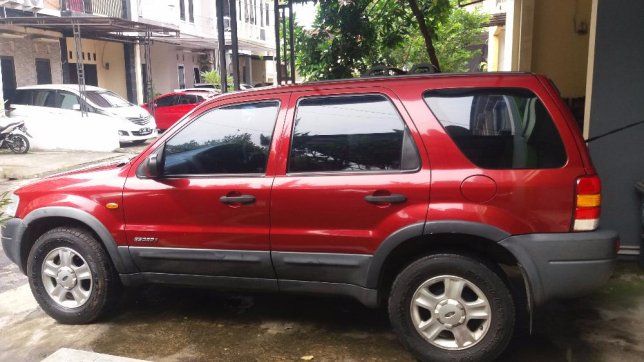 detikmobilofc's tweet photo. dijual Ford Escape xlt tahun 2003 Rp. 78jt. klik  https://t.co/UrXotGrpNF for detail. #jualbelimobilbekas #bursamobilbekas #jualbelimobil https://t.co/I6GM3auhvA