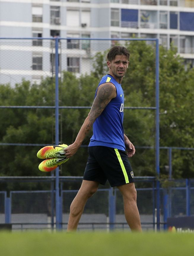 Teléfono Angelici

"Me gustaría que Gago tenga arreglado su contrato antes del inicio del torneo" - Guillermo en <a href="/radiolared/">Radio La Red - AM 910 📻</a>