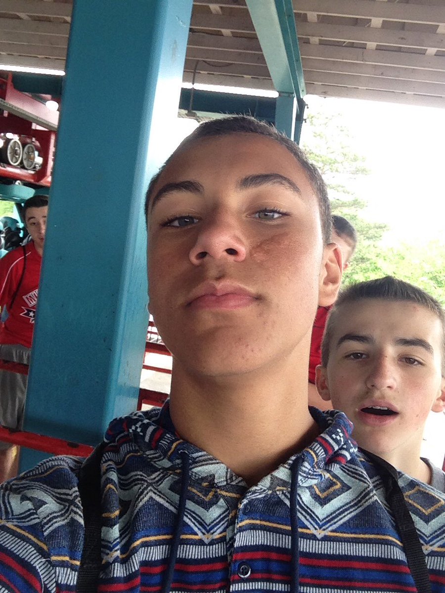 hrogers1313's tweet photo. Happy birthday Amani!! Hope you like the pics from the good ole days :)) have a great day!🎉🤗 #tillybear #period1algebra  @Amani_robinson7 https://t.co/1Qn4fAkVzA