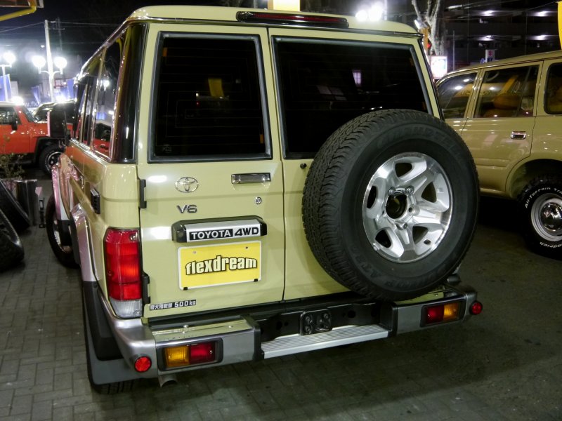 ランクル専門店 Flexdream調布店 No Twitter ランクル７０ 限定生産モデル の入庫情報 めったに入ってこないランクル７０ です ボディーカラーも人気のベージュ 再販で逃してしまった方 中古で欲しかったけど 迷ってるうちに売れてしまって後悔 そんな方は是非