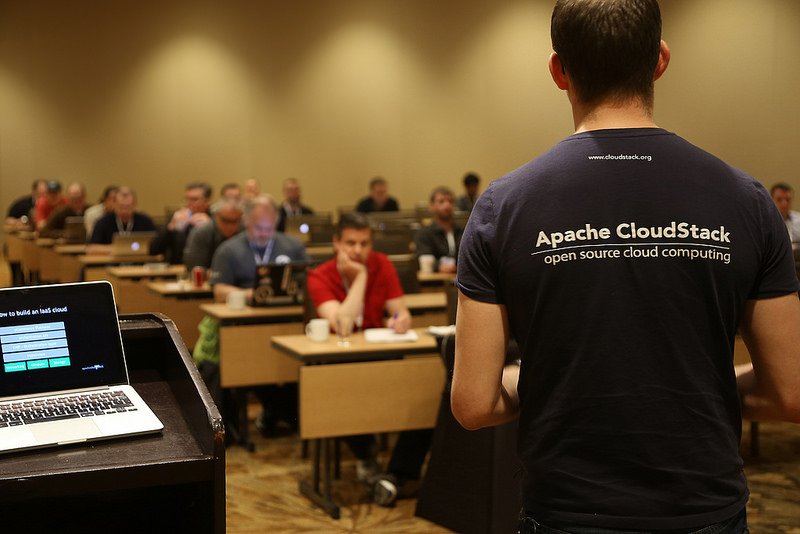#ApacheCon speaking proposals are due SATURDAY! Submit your session topic today at bit.ly/2kQ4Guo