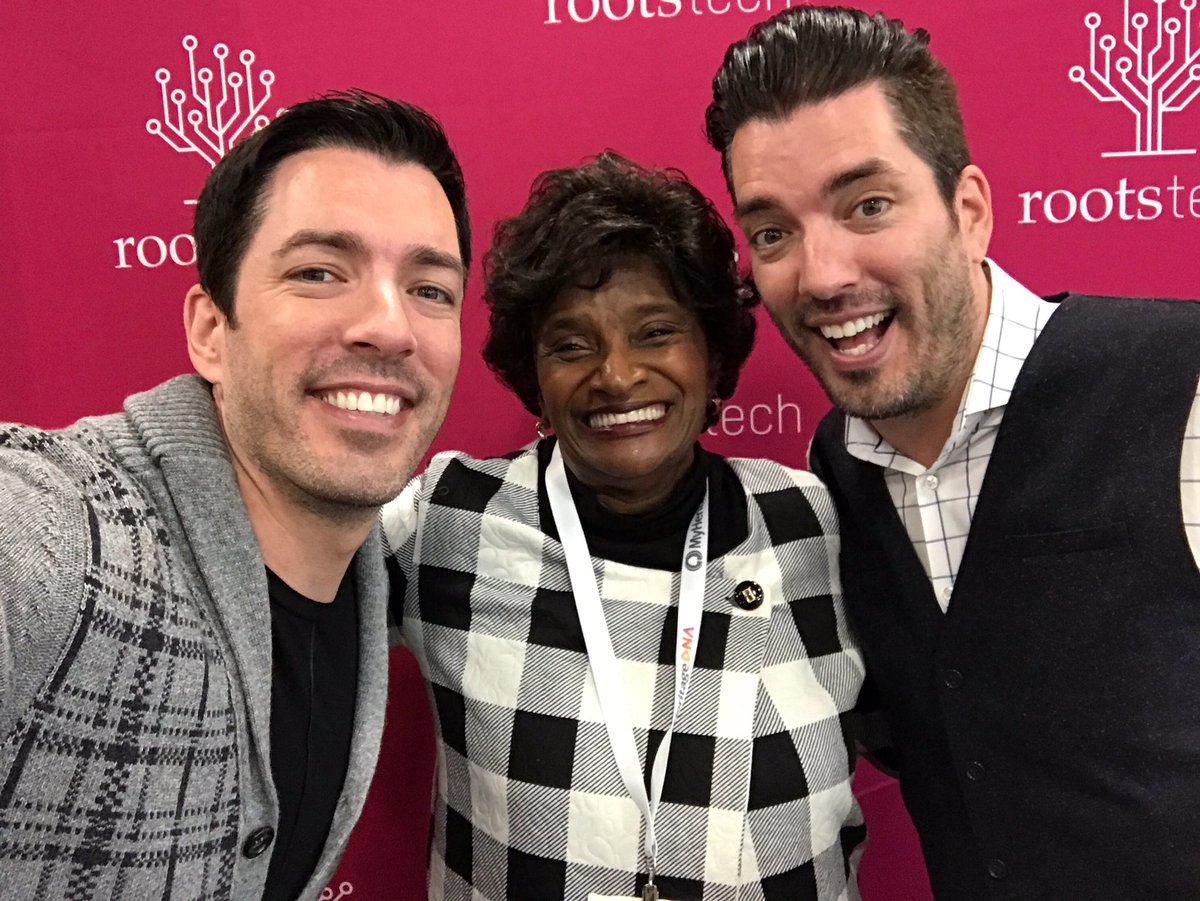 MrDrewScott's tweet image. We have the best fans in the world! #RootsTech