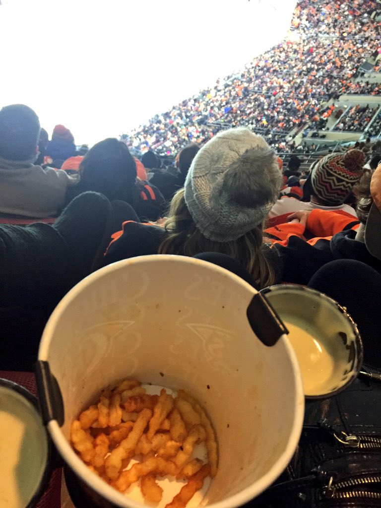 Megatr0n12's tweet photo. Me &amp; Ktbaby complained a lot about these crabfries. They were undercooked &amp; cheese wasnt hot enough. As you can see we really hated them https://t.co/DCloPOBYWC