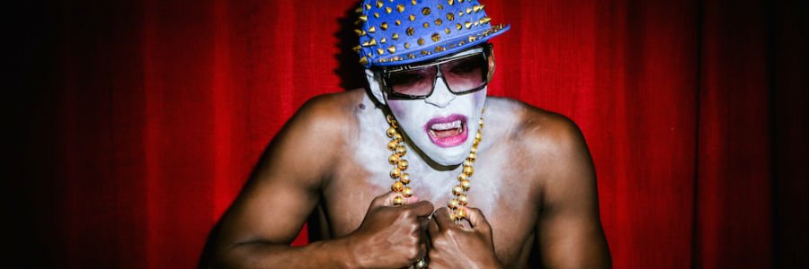 rushtix's tweet image. A One Man Play About Race, Gender, Being a GD Star @ShotgunPlayers #BLASTTheaterFestival #TypeCaste rushtix.co/2ku9FAe