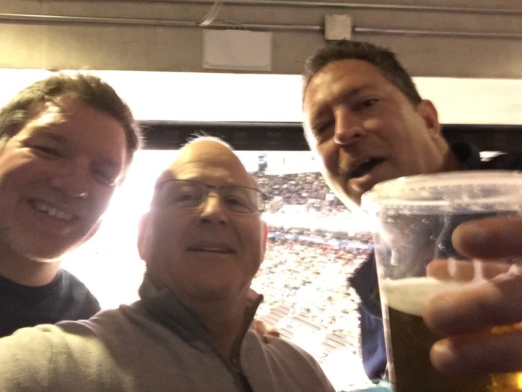 ikedog13's tweet photo. Hockey in Canada with new friends awesome experience. #leafs@rodgerscenter https://t.co/bHnaKLx2SH
