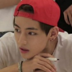 HOforSEOKK's tweet photo. Taehyung in red is the reason why the world still turns https://t.co/UNcVGWaUrZ