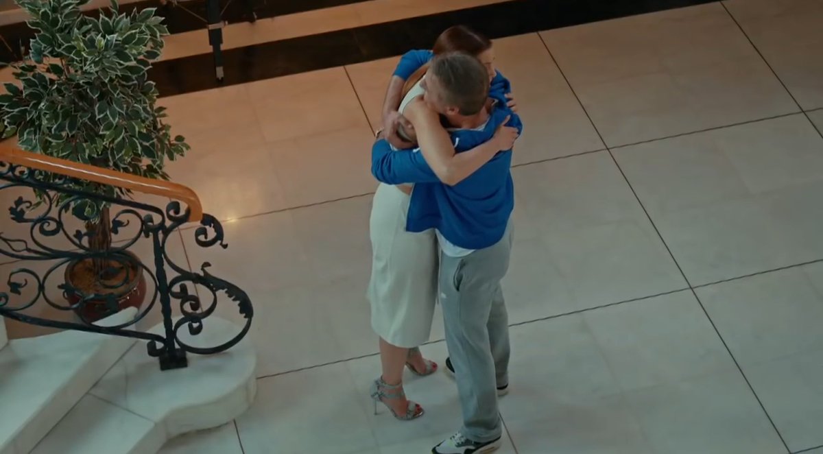 elektrika_linda's tweet photo. Mi corazón 😢😢😢😢   #CancionesyRevelaciones https://t.co/XttdrB8O2v