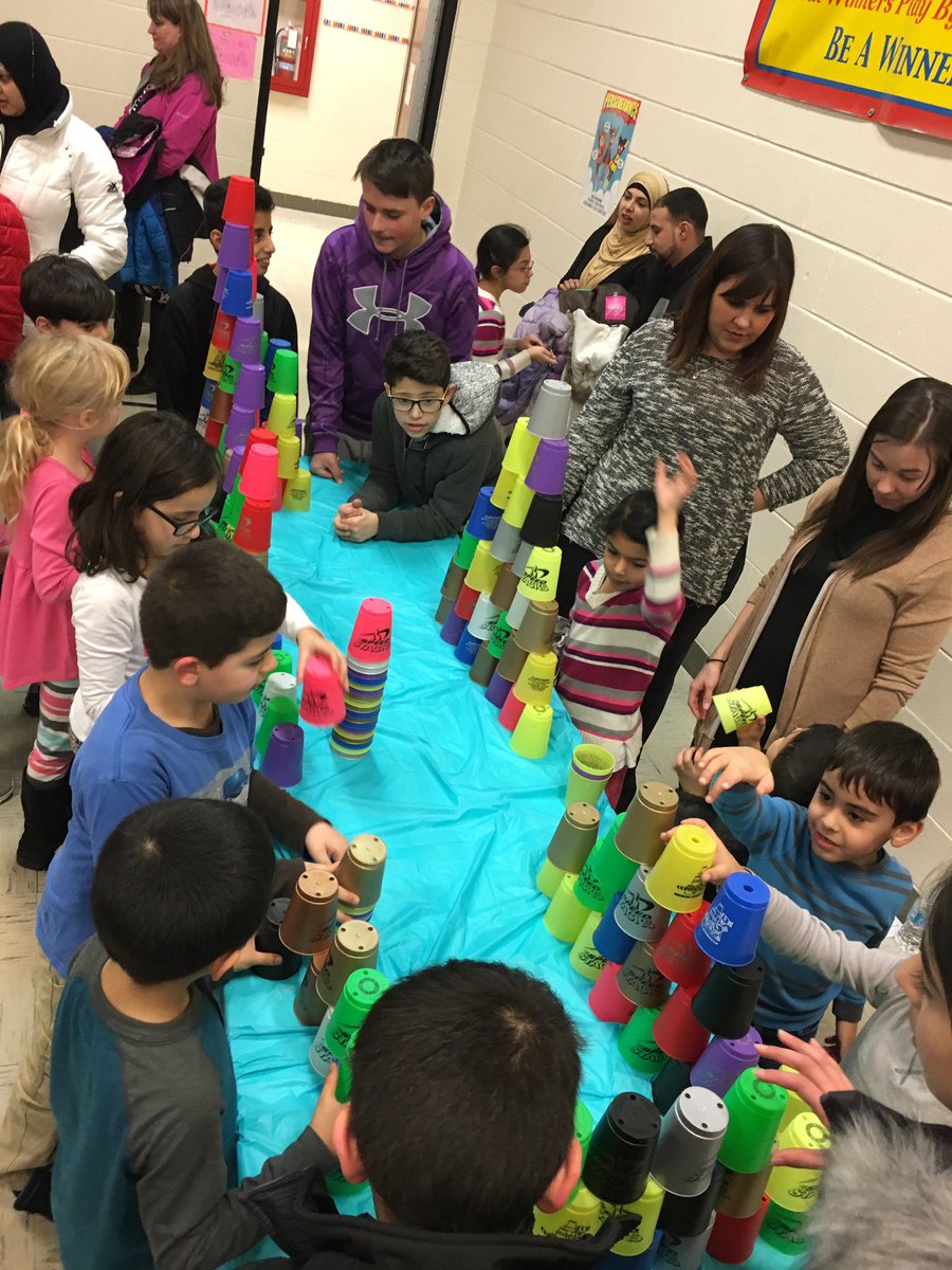 MrsHouk415's tweet photo. STEM Night at Lyle was a success!!! @nkavustuk @LyleDragons @ISD109 https://t.co/clLSatnMTc