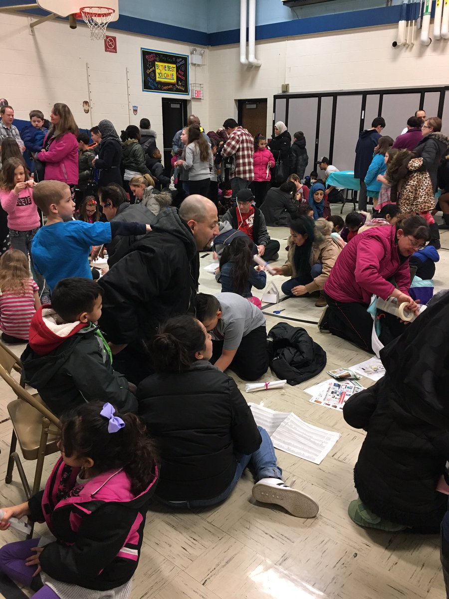 STEM Night at Lyle was a success!!! <a href="/nkavustuk/">Nuray</a> <a href="/LyleDragons/">Lyle School</a> <a href="/ISD109/">Indian Springs 109</a>
