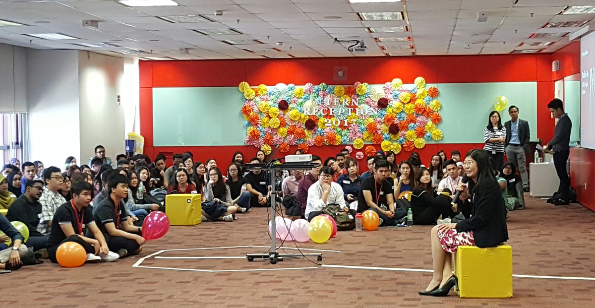 marleneliew's tweet photo. @paulineho_pwc sharing her own internship experience and discussing PwC Professional attributes @PwC_Malaysia Interns Reception #pwcintern https://t.co/YTp6aHpBl6