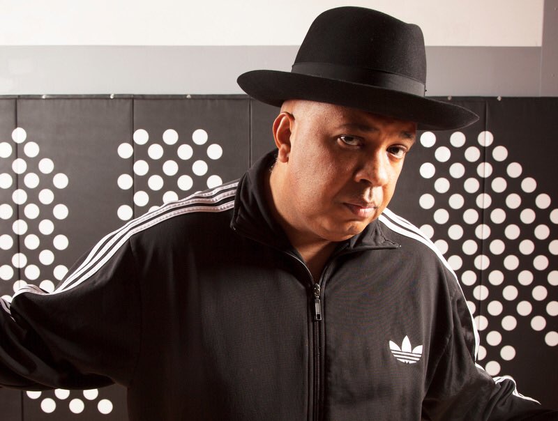 DrSamDPM's tweet image. Is that @J_R_O_S w @PiaToscano or @RevRunWisdom ???? #MyAdidas #samehat