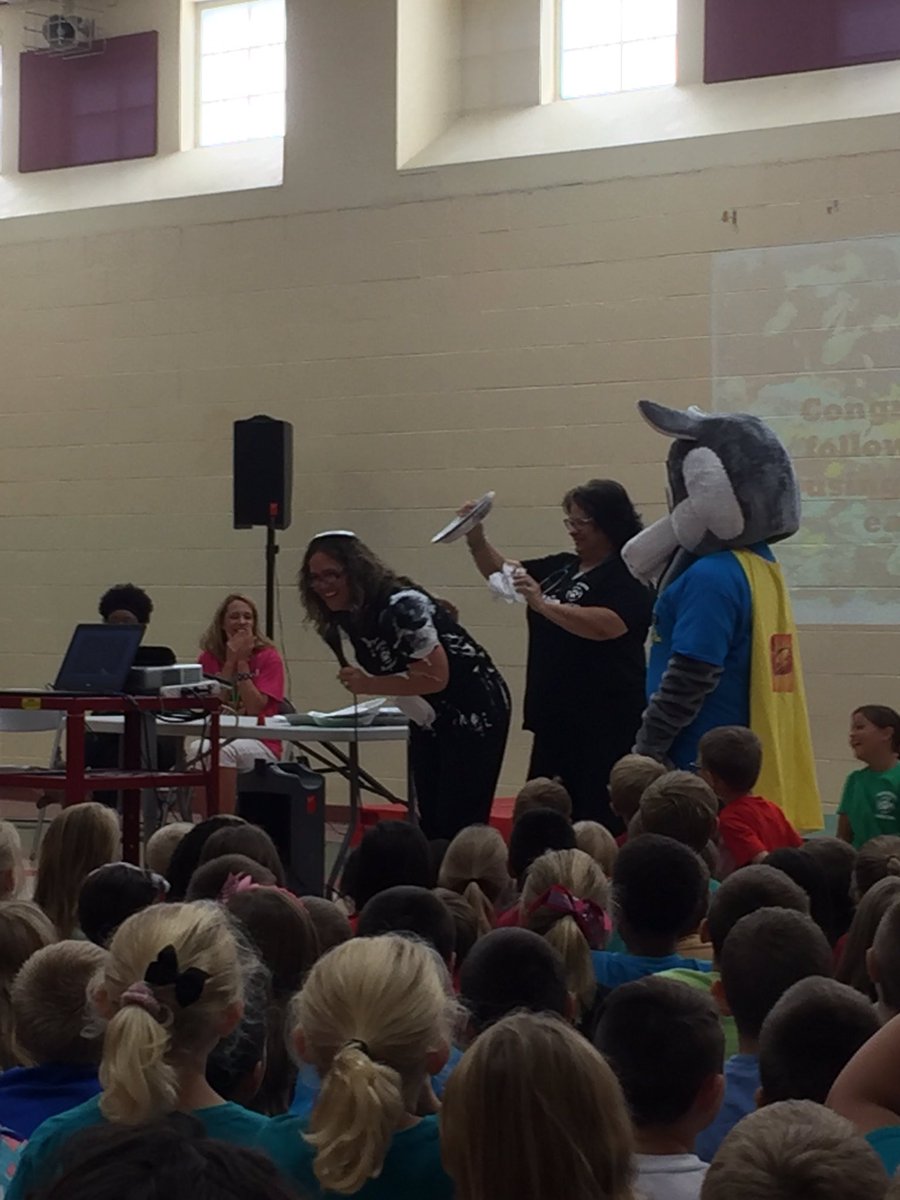 BridgetWorth's tweet photo. Forgot to share these from our last assembly! @ZumMidRivers https://t.co/AMVP9y7yRA