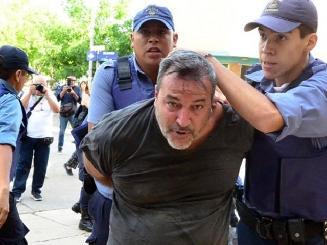 Haceinstantes's tweet image. Fue liberado el dirigente de ATE Rodolfo Aguiar
ow.ly/IaX6308RGCd