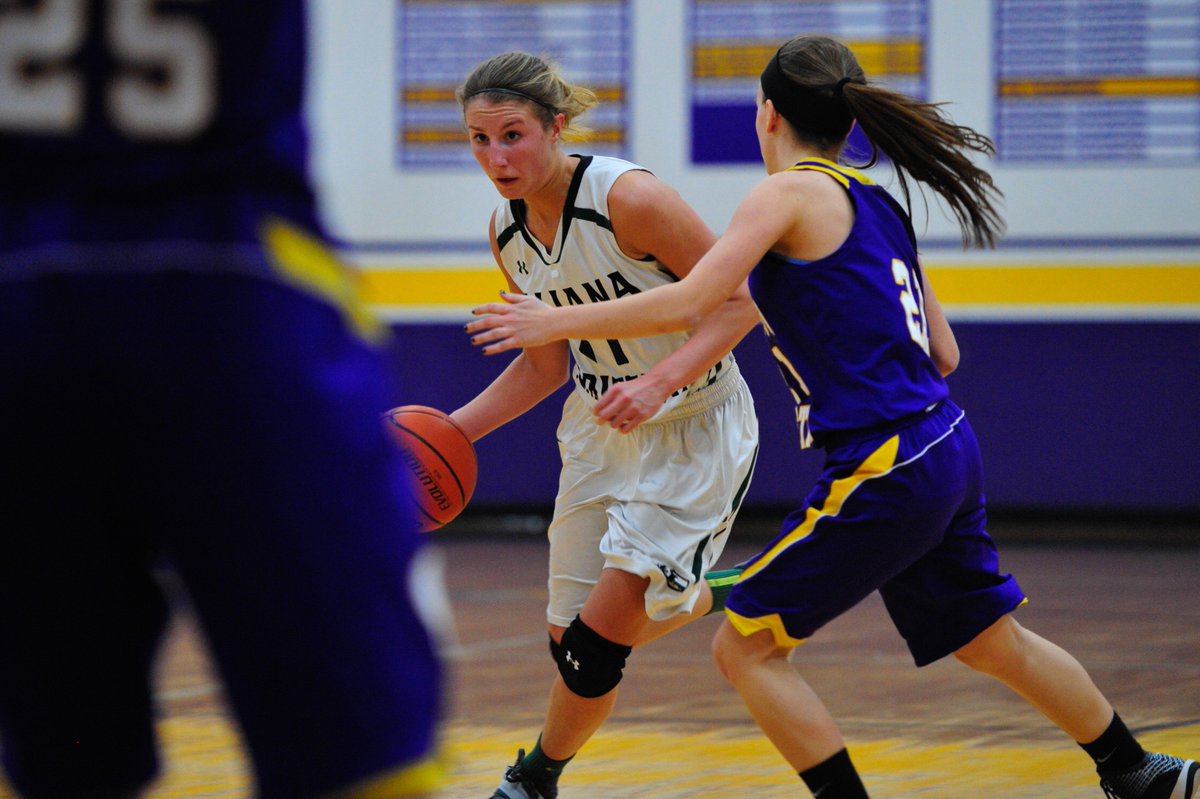 GaryMiddendorf's tweet photo. Gabby Kreykes 34 pts. leads Illiana in Regional win over Chicago Christian 77-35. https://t.co/a1cvyoJOm9