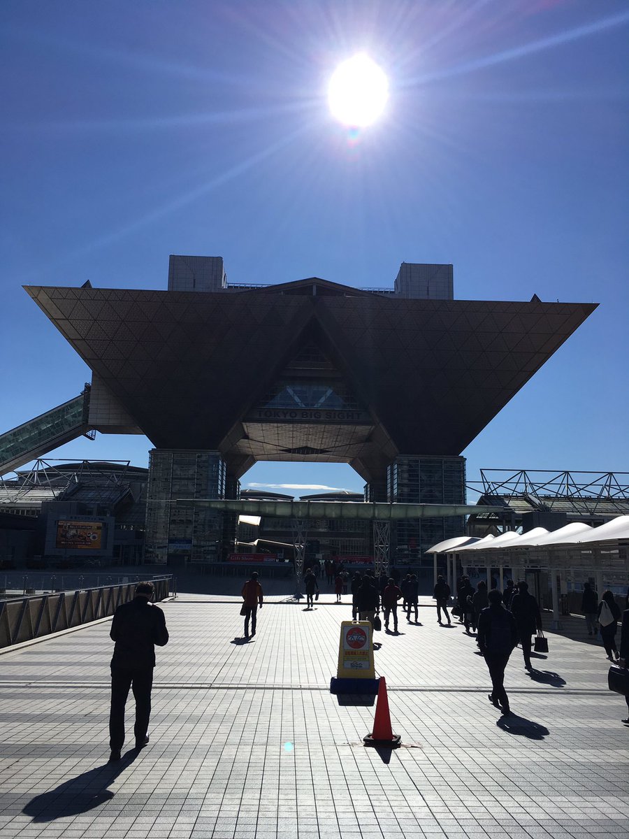 KeithBozman1's tweet photo. Another beautiful but cold day in Tokyo. Heading to the Big Site to promote #Echoclean @VIPSoapProducts booth https://t.co/phiosvyLbE
