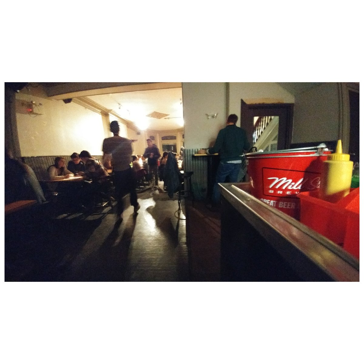 Grad Club Triv tweet media